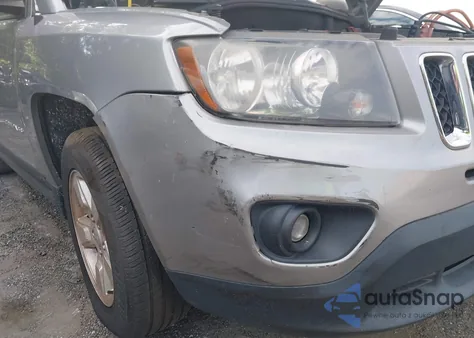 2014 Jeep Compass Sport z USA, uszkodzony, nr VIN 1C4NJCBAXED843763